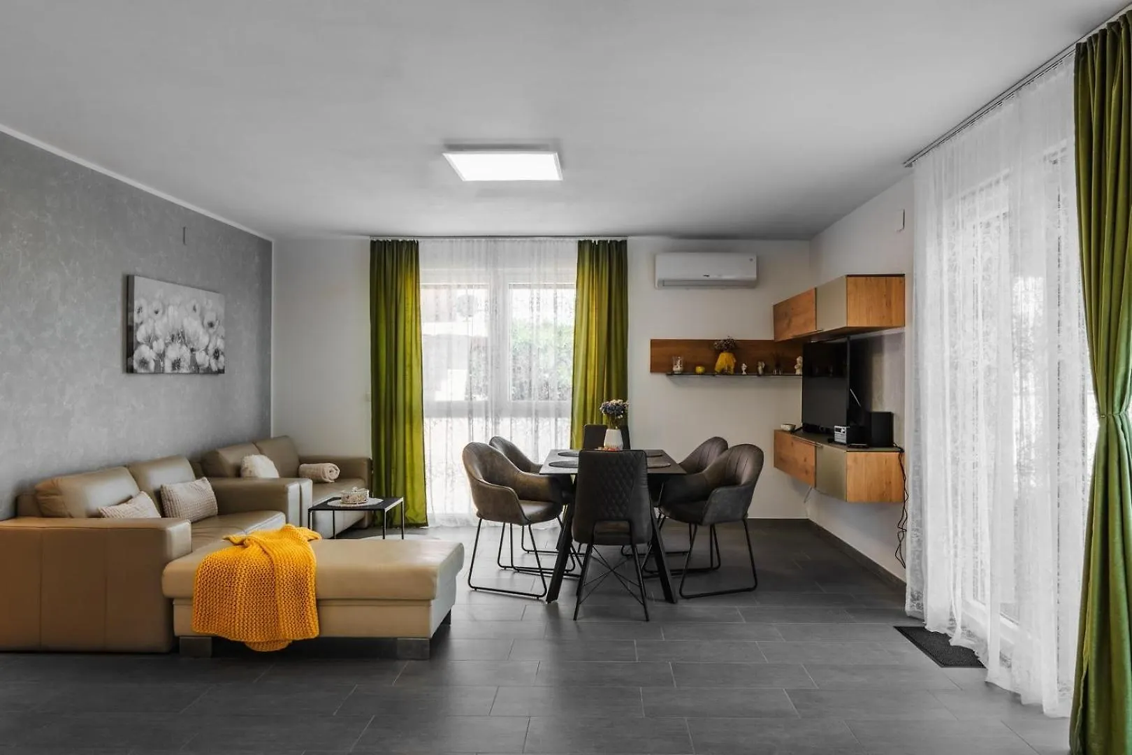 Apartments With A Parking Space Vir - 23252