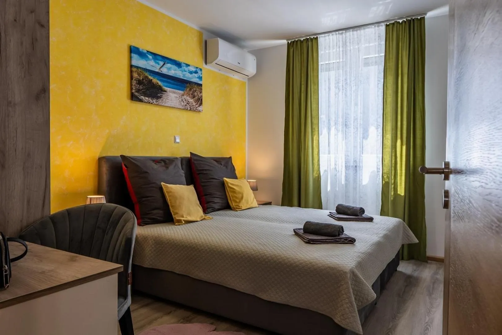 Apartments With A Parking Space Vir - 23252 Croatia
